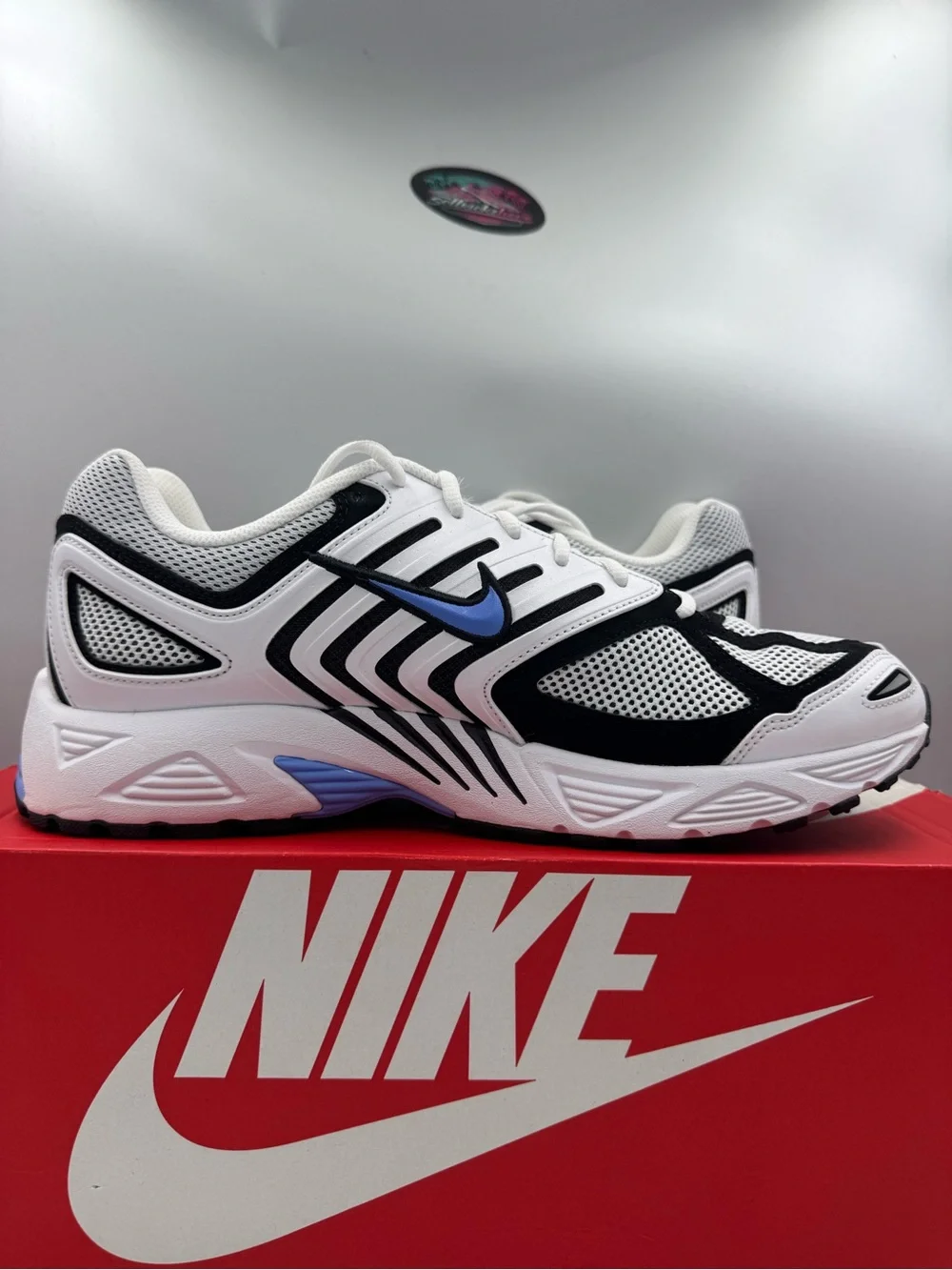Nike Air Pegasus 2005 White Black Royal Pulse BRAND NEW Size 13 - Picture 5 of 8
